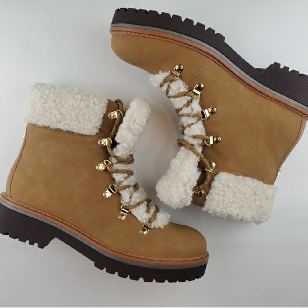 Tommy HilfigerWomen's Ron Lace-Up Winter Boots